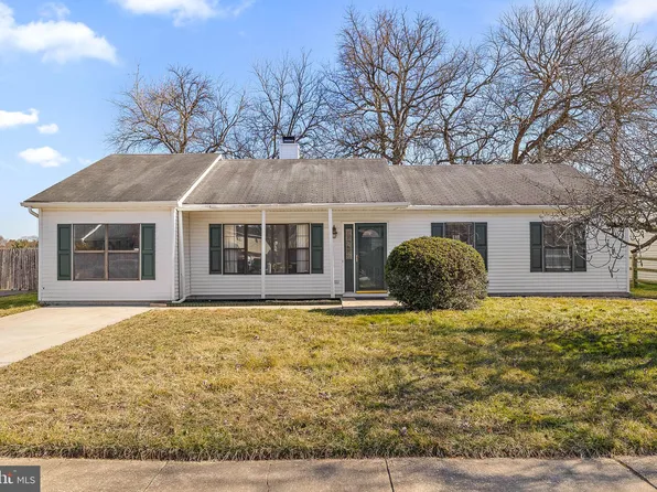 20 Castle Run Dr, Bear, DE 19701