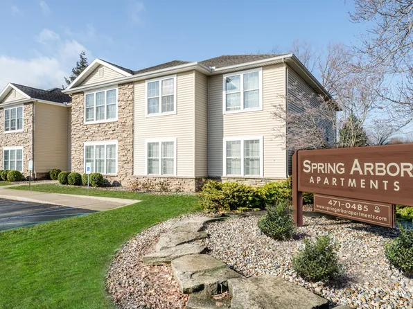 9092 N Main St #37, Berrien Springs, MI 49103