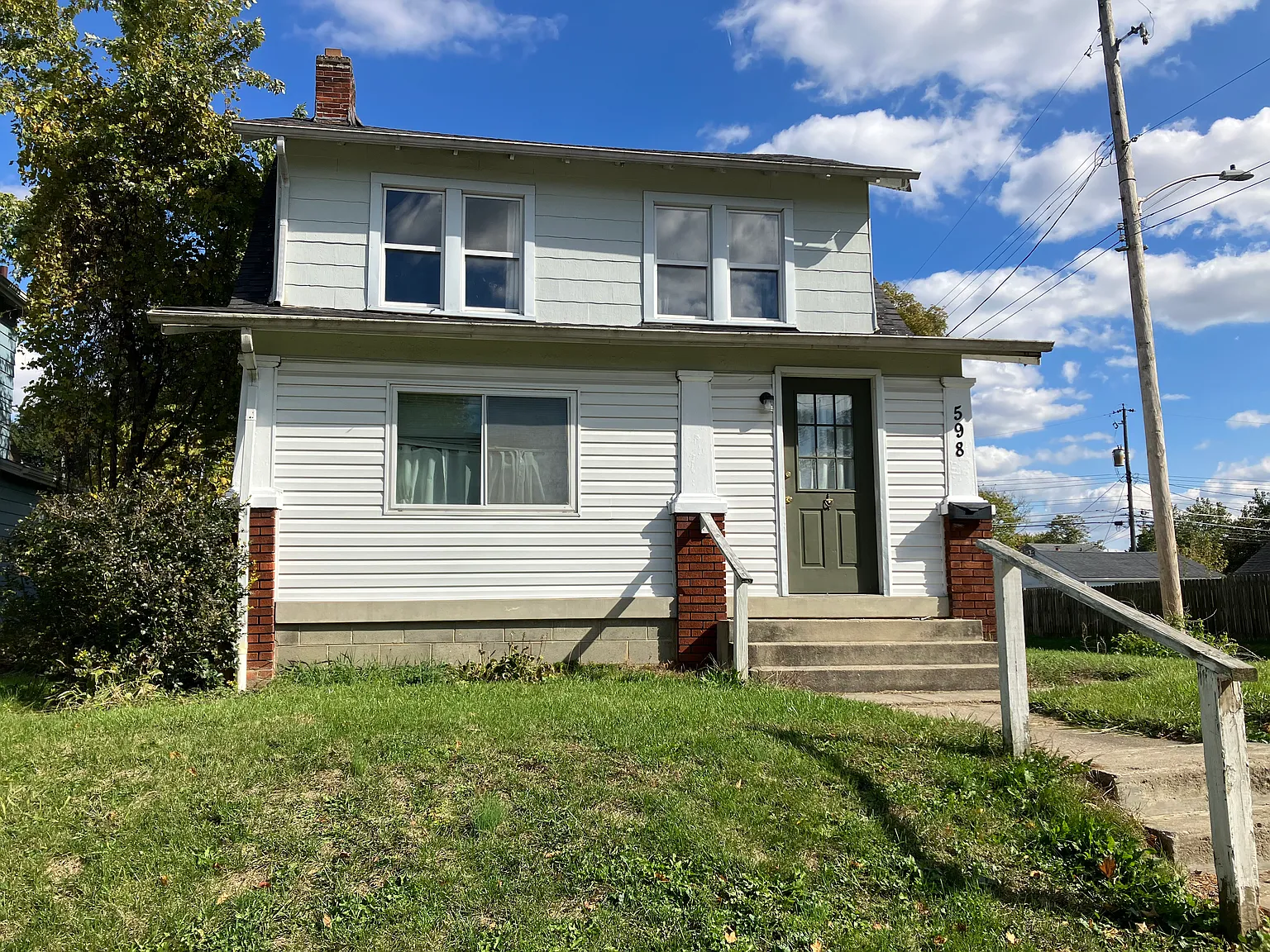 598 S Terrace Ave photo 1