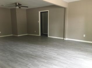 1007 Avenue E, Rosenberg, TX 77471