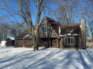 4233 State Rd, Fort Gratiot, MI 48059