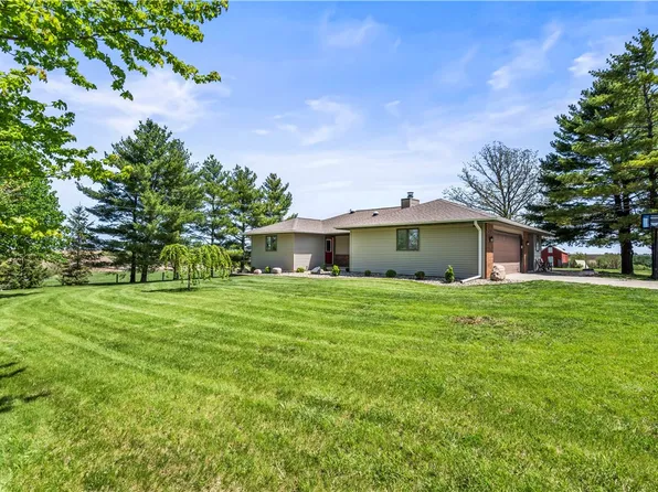 2014 Bayard Ave, Leighton, IA 50143