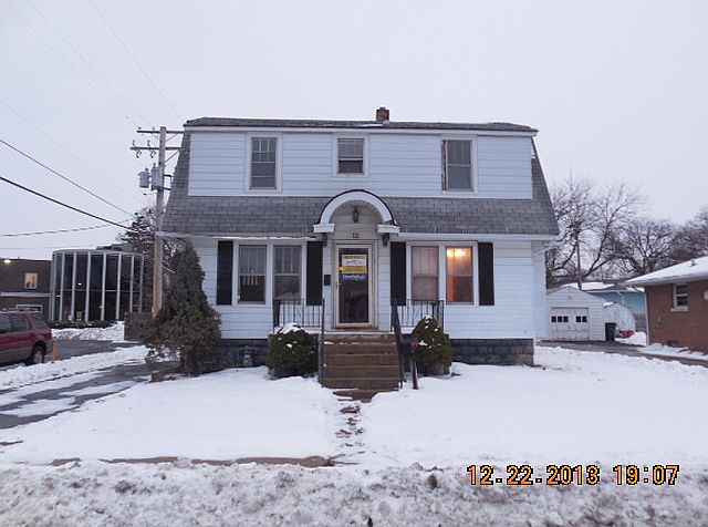 1st image of 12 Dorchester Ct