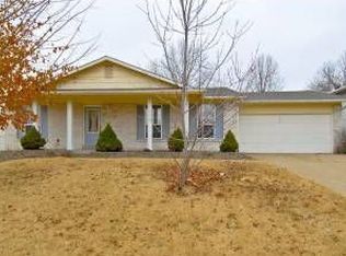 86 Jane Dr, Saint Peters, MO