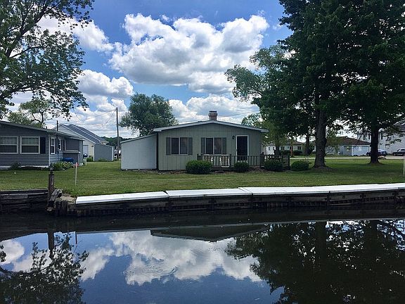 2nd image of 12601 N Lakefront Dr
