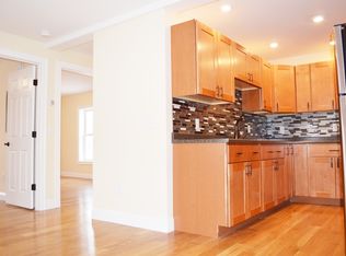 220 North Ave, Burlington, VT 05401