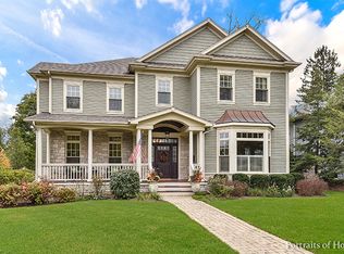 521 N Ellis Ave, Wheaton, IL 60187