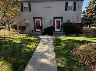 1702 Graefield Rd, Birmingham, MI 48009