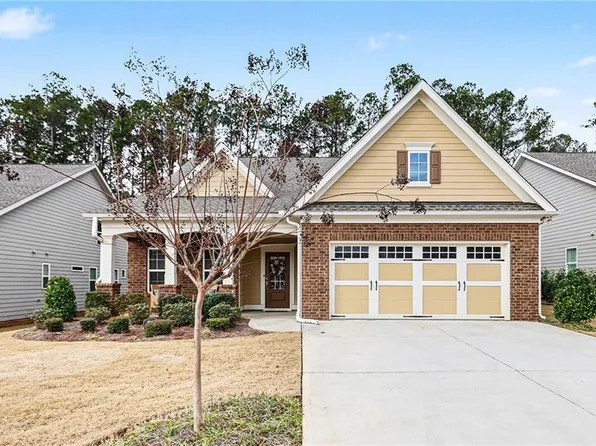 555 Timberbrook Dr, Sharpsburg, GA 30277