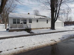128 N Fulton St, Cassopolis, MI 49031