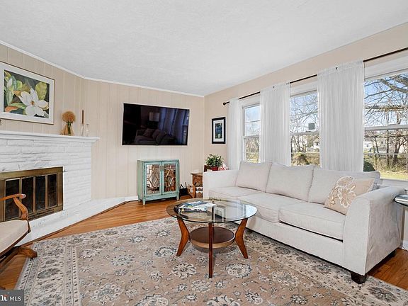 3rd image of 4508 Shady Dr