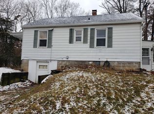 670 Kamm Rd, Springfield, IL 62707