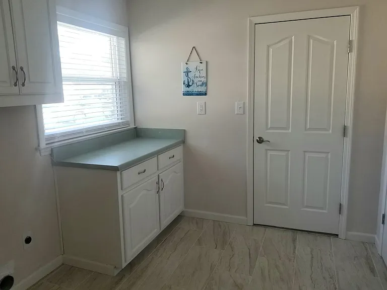 3228 Cypress Ln — Photo 13