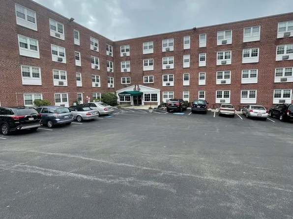 5720 Wissahickon Ave APT E17, Philadelphia, PA 19144