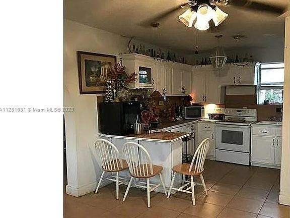 4th image of 1204 NW 23rd Ter