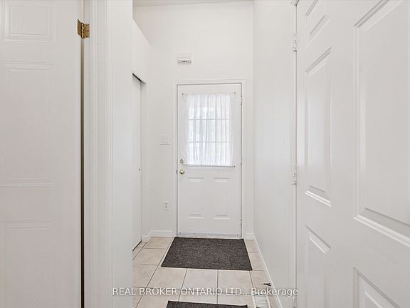 4th image of 69 Woolwich St