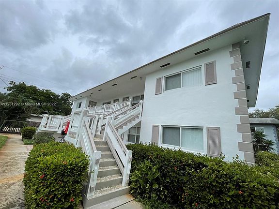 4th image of 5207 SW 91st Ave #7
