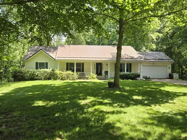 4202 Sampson St, South Bend, IN 46614