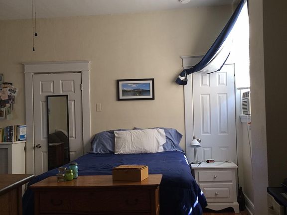 4th image of 3034 Parkwood Ave APT 1