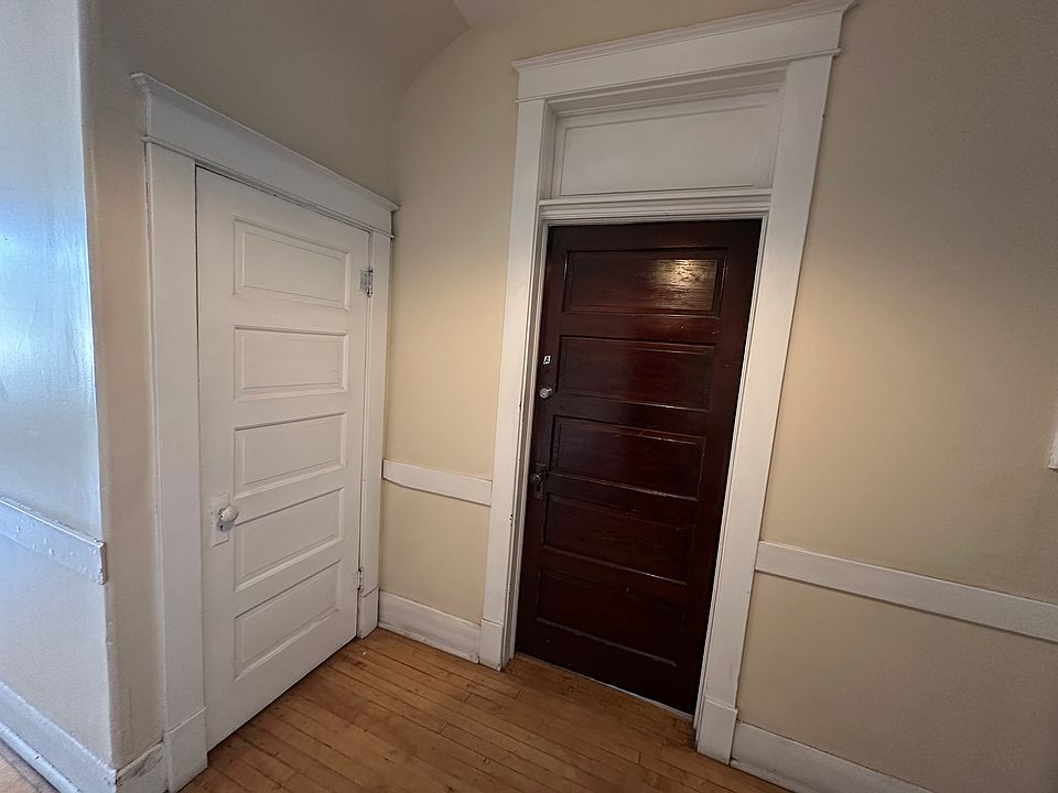 1002Central_UnitA_yr2025_32_10112025