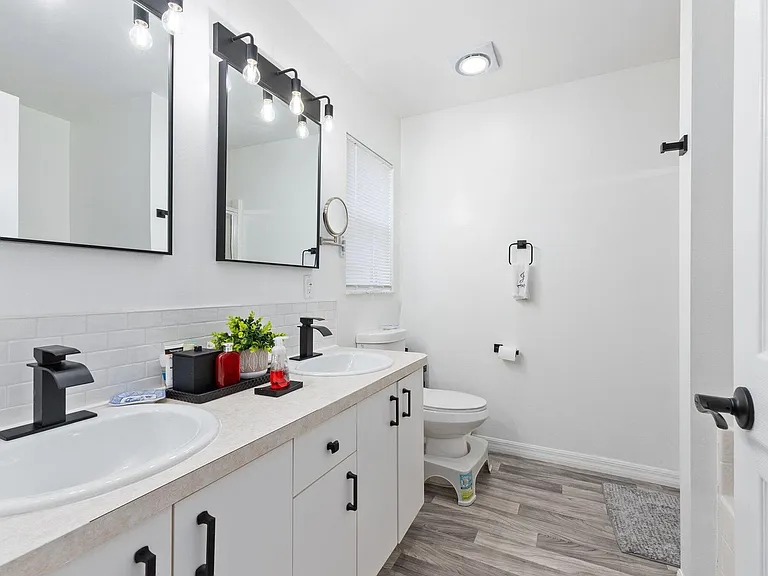 5789 NW Belwood Cir — Photo 16