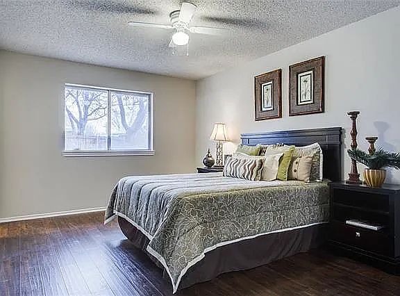 3rd image of 8511 Santa Rosa Dr