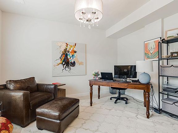 4th image of 12275 Manor Crossing Dr