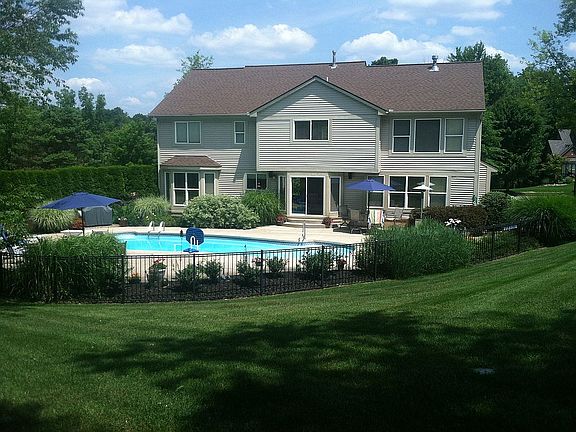 2nd image of 3523 Cranberry Dr