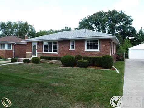 22421 Oconnor St photo 1