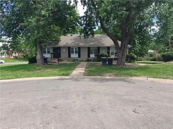 7916-7918 E 88th Ter, Kansas City, MO 64138