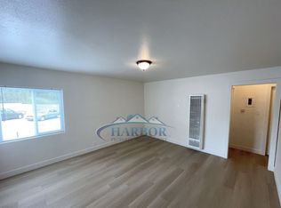 840-842 1/2 W Sepulveda St, San Pedro, CA 90731