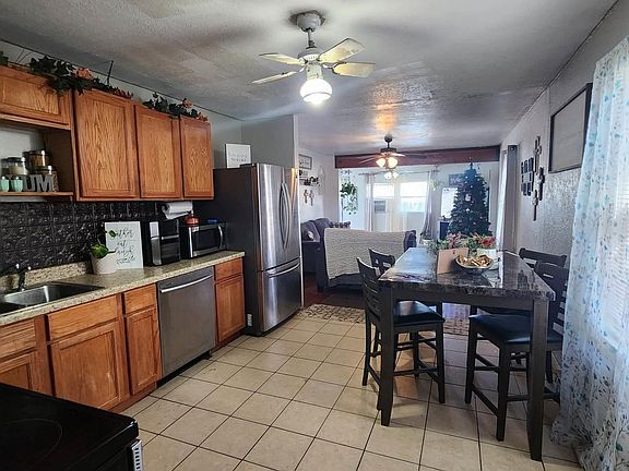 5th image of 512 S Avenue D