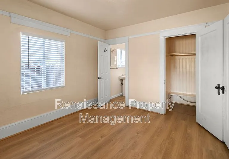 1026 N Windeler Ave #A — Photo 11
