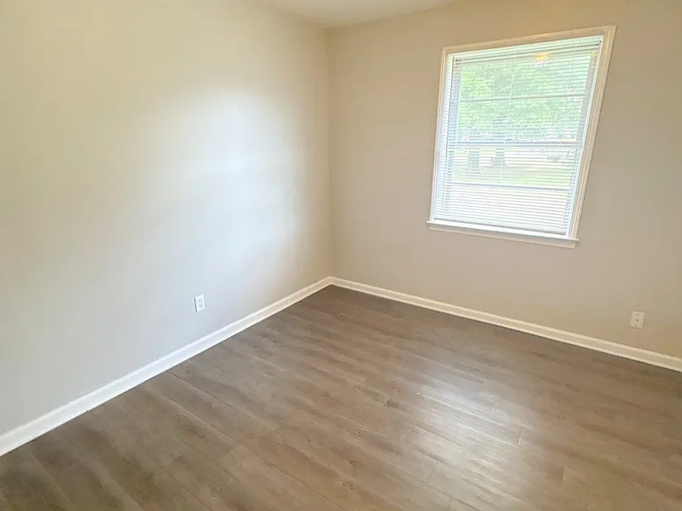 3120 Beauchamp Dr — Photo 24