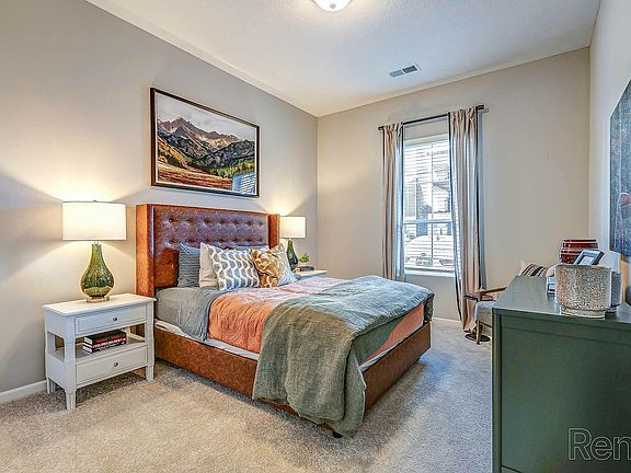 100058887_hdp_kendallpark_flpn1_bed