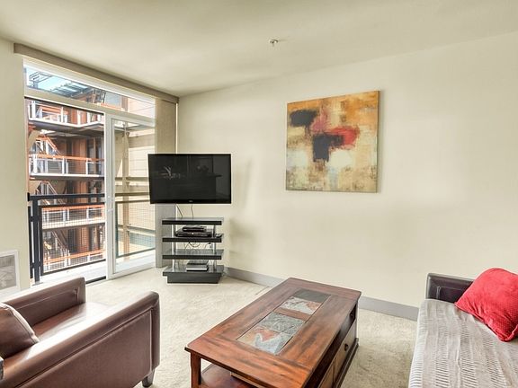 2nd image of 4547 8th Ave NE APT 501