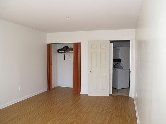 5th image of 1610 Fairfield Ave APT 202