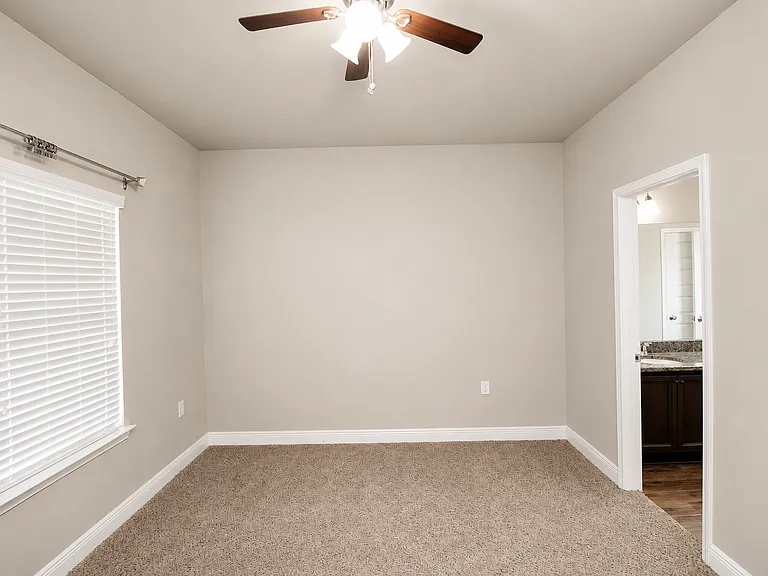 3674 Hawks Landing Cir — Photo 11