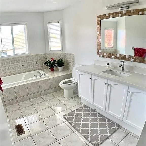 545 Menczel Cres #UPPER — Photo 20