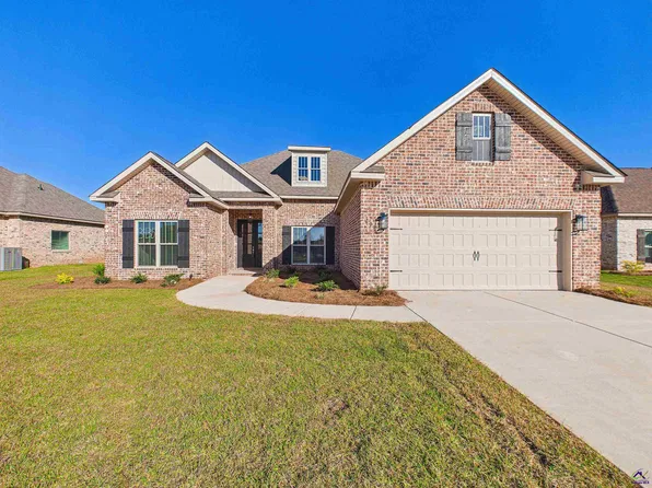 201 Woodwinds Ct, Kathleen, GA 31047