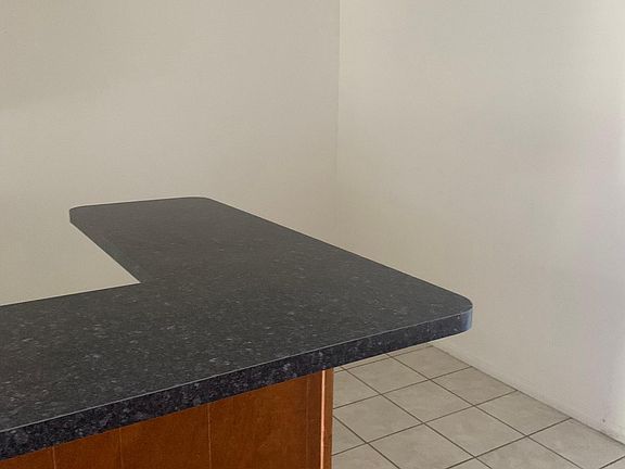 5th image of 2360 Mira Vista Ave #2