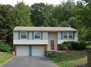 153 Pinehurst Dr, Freedom, PA