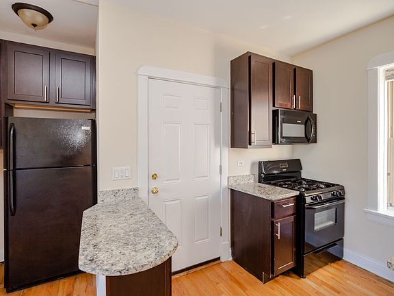 4th image of 4901 W Cullom Ave #49032