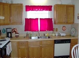 38 Hall Rd, Hampton, VA 23664