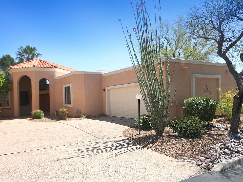 1st image of 3476 N Country Club Vista Cir