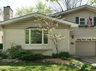 6464 N Leoti Ave, Chicago, IL 60646