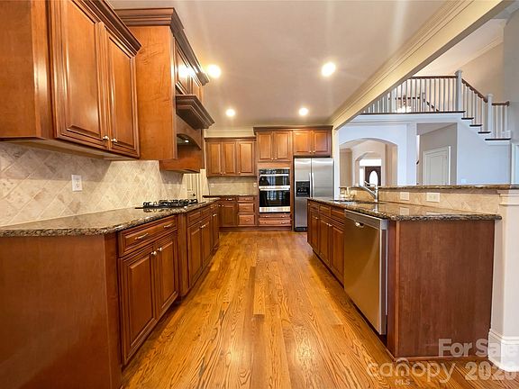 4th image of 4423 Augusta Ridge Ct