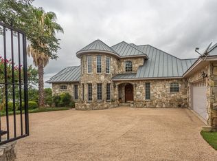 3200 Packsaddle Dr, Horseshoe Bay, TX 78657