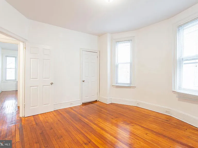 4628 Sansom St #B — Photo 11