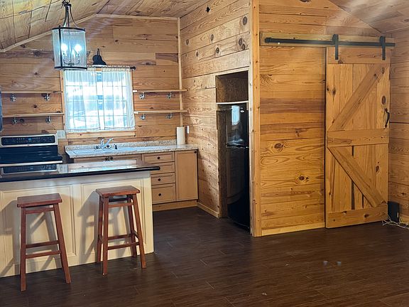 5th image of 250 Longhorn Valley Dr